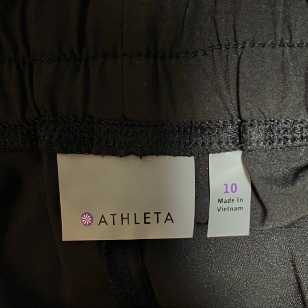 Athleta Faux Wrap Athletic Jumpsuit Size 10 Black Gym Workout Yoga Skinny Leg - Picture 4 of 4
